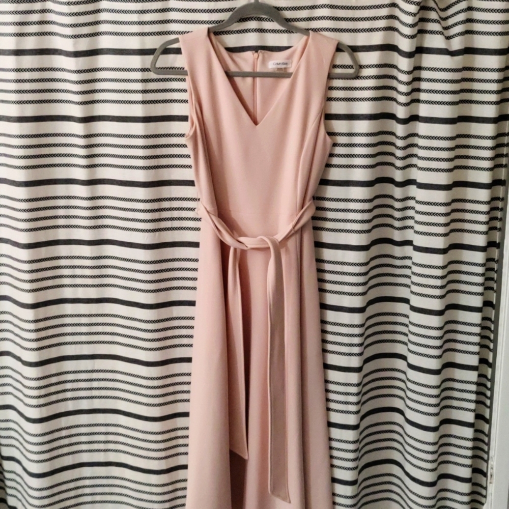 Calvin klein v Neck dress in blush pink
